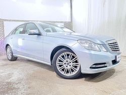 Diamantsilber Gebraucht 2012 Mercedes E200 Limousine | 10.971 € (Fairer Preis)