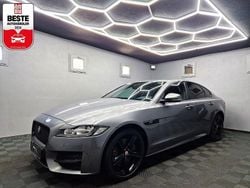 Grau Gebraucht 2019 Jaguar XF R-Dynamic Limousine | 25.980 € (Etwas zu teuer)