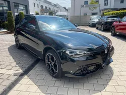 Schwarz Gebraucht 2023 Alfa Romeo Giulia Competizione Limousine | 39.650 € (Fairer Preis)