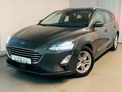 Grau Gebraucht 2020 Ford Focus Cool & Connect Limousine | 8.500 € (Fairer Preis)