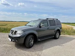 Grau Gebraucht 2012 Nissan Pathfinder SE SUV | 13.800 € (Fairer Preis)