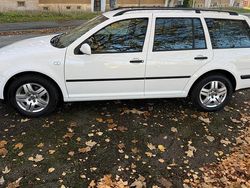 Weiß Gebraucht 2002 VW Golf IV Kombi | 5.444 € (Teuer)