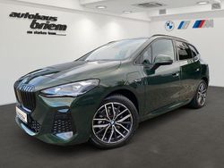 Sanremo green Gebraucht 2022 BMW 225 Active Tourer M Sport Van / Kleinbus | 33.300 € (Etwas zu teuer)
