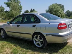 Silber Gebraucht 2002 Volvo S40 Limousine | 6.666 €