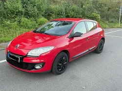 Rot Gebraucht 2012 Renault Mégane III Limousine | 3.950 € (Guter Preis)