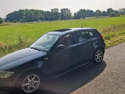 Blau Gebraucht 2006 BMW 118 Kleinwagen | 3.200 € (Guter Preis)