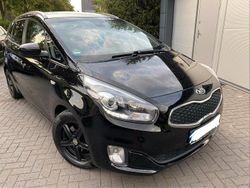 Schwarz Gebraucht 2014 Kia Carens Van / Kleinbus | 6.600 € (Fairer Preis)