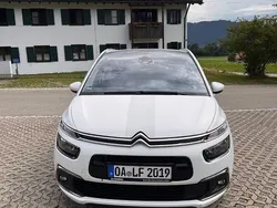 Weiß Gebraucht 2017 Citroën C4 Picasso Shine Van / Kleinbus | 12.899 € (Fairer Preis)