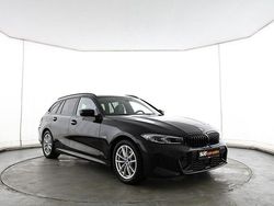 Schwarz Gebraucht 2022 BMW 330e M Sport Kombi | 29.879 € (Guter Preis)