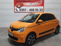 Gelb Gebraucht 2019 Renault Twingo LIMITED Kleinwagen | 12.300 € (Etwas zu teuer)