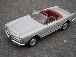Grau Gebraucht 1961 Alfa Romeo 2000 Cabrio | 48.500 €