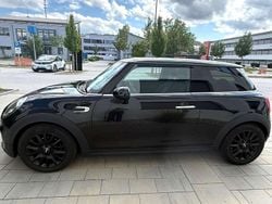 Schwarz Gebraucht 2017 Mini Cooper Kleinwagen | 15.100 € (Fairer Preis)