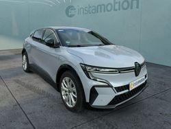 Grau Gebraucht 2023 Renault Mégane Techno Limousine | 32.754 € (Etwas zu teuer)