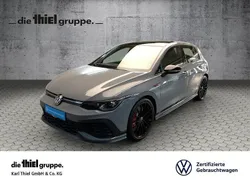 Grau Gebraucht 2024 VW Golf VIII GTI Limousine | 39.990 € (Etwas zu teuer)