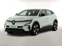 Weiss Gebraucht 2022 Renault Megane E-Tech Equilibre Limousine | 19.470 € (Guter Preis)