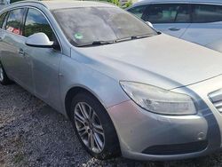 Argon silber/ice silver (m2) Gebraucht 2010 Opel Insignia Edition Kombi | 2.500 € (Superpreis)