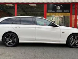 Weiß Gebraucht 2020 Mercedes E300 AMG Limousine | 19.999 € (Guter Preis)