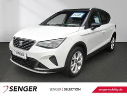 Candyweiß Gebraucht 2023 Seat Arona FR SUV | 19.990 € (Fairer Preis)
