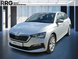 Silber (brilliantsilber metallic (silber) (silber)) Gebraucht 2022 Skoda Scala Style Kleinwagen | 20.990 € (Guter Preis)