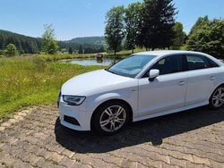 Weiß Gebraucht 2018 Audi A3 S-Line Limousine | 18.200 € (Guter Preis)