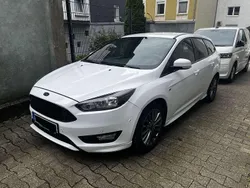 Weiß Gebraucht 2017 Ford Focus ST-Line Kombi | 9.700 € (Guter Preis)