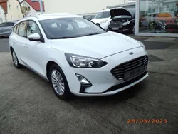 Frostweiß Gebraucht 2020 Ford Focus Titanium Kombi | 19.990 € (Fairer Preis)