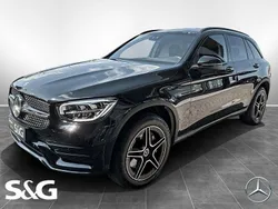 Unilack schwarz Gebraucht 2021 Mercedes GLC300e AMG SUV | 38.477 € (Fairer Preis)