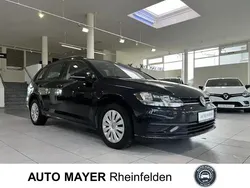 Schwarz metallic Gebraucht 2019 VW Golf VII Comfortline Kombi | 10.480 € (Fairer Preis)