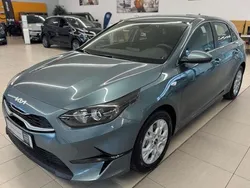Grau Neu 2025 Kia Ceed Vision Limousine | 26.350 € (Fairer Preis)