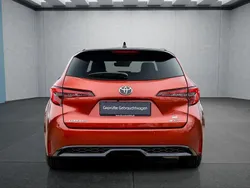 Orange Gebraucht 2025 Toyota Corolla Kombi | 39.949 €