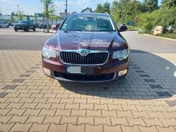 Rot Gebraucht 2013 Skoda Superb Kombi | 7.299 € (Fairer Preis)