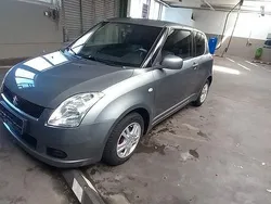 Grau Gebraucht 2007 Suzuki Swift Kleinwagen | 1.490 € (Etwas zu teuer)