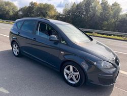 Grau Gebraucht 2009 Seat Altea XL Van / Kleinbus | 2.999 € (Fairer Preis)