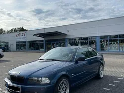 Blau Gebraucht 2002 BMW 320 Coupé | 4.990 € (Guter Preis)
