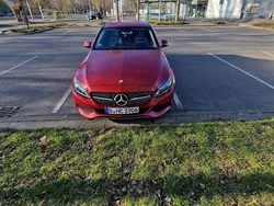 Rot Gebraucht 2015 Mercedes C220 Limousine | 12.999 € (Guter Preis)