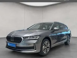 Grau Neu 2024 Skoda Superb Selection Kombi | 36.990 € (Guter Preis)
