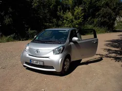 Silber Gebraucht 2009 Toyota iQ Kleinwagen | 5.500 € (Superpreis)