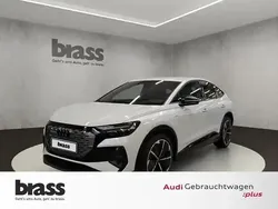 Gletscherweiß metallic Gebraucht 2024 Audi Q4 Sportback e-tron Ambiente SUV | 45.400 € (Fairer Preis)