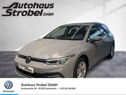 Mondsteingrau Gebraucht 2020 VW Golf VIII Life Limousine | 19.490 € (Fairer Preis)