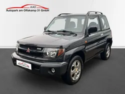 Schwarz Gebraucht 2001 Mitsubishi Pajero Comfort Edition SUV | 8.490 €
