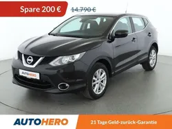 Schwarz Gebraucht 2017 Nissan Qashqai Acenta SUV | 14.590 € (Fairer Preis)