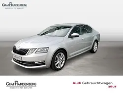 Silber Gebraucht 2019 Skoda Octavia Premium Edition Limousine | 20.888 € (Etwas zu teuer)