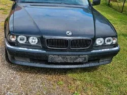 Schwarz Gebraucht 1995 BMW 730 Limousine | 2.000 €