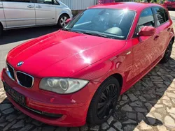 Rot Gebraucht 2011 BMW 118 Kleinwagen | 2.990 €