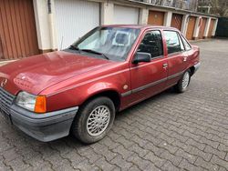 Rot Gebraucht 1987 Opel Kadett Limousine | 1.890 €