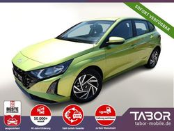 Grün Neu 2025 Hyundai i20 Select Limousine | 17.468 € (Guter Preis)