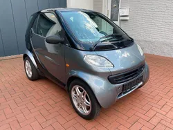 Grau Gebraucht 2001 Smart ForTwo Coupé Pure Coupé | 2.950 €