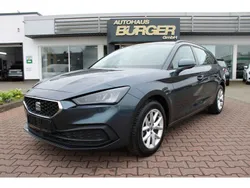 Grau Gebraucht 2023 Seat Leon ST Style Kombi | 23.670 € (Fairer Preis)