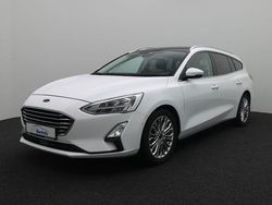 Weiß Gebraucht 2019 Ford Focus Titanium Limousine | 14.490 € (Etwas zu teuer)