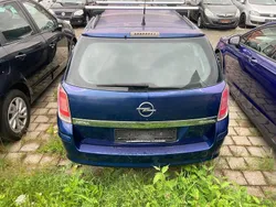Ultrablau mi2 Gebraucht 2005 Opel Astra Basis Kombi | 999 € (Guter Preis)